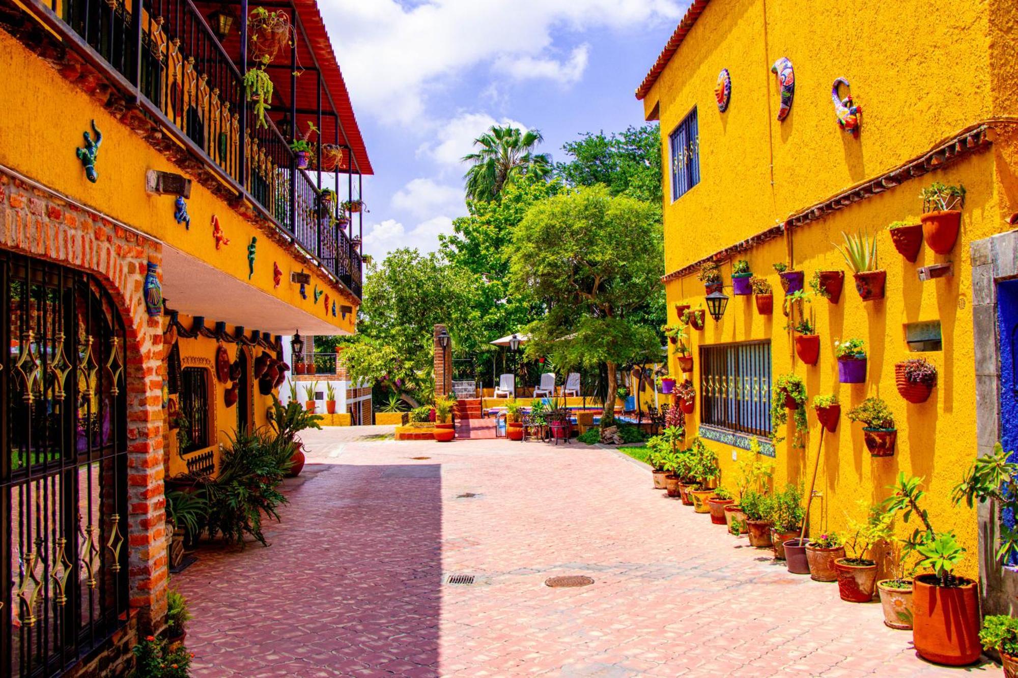 Posada Margaritas Tlaquepaque Exterior foto