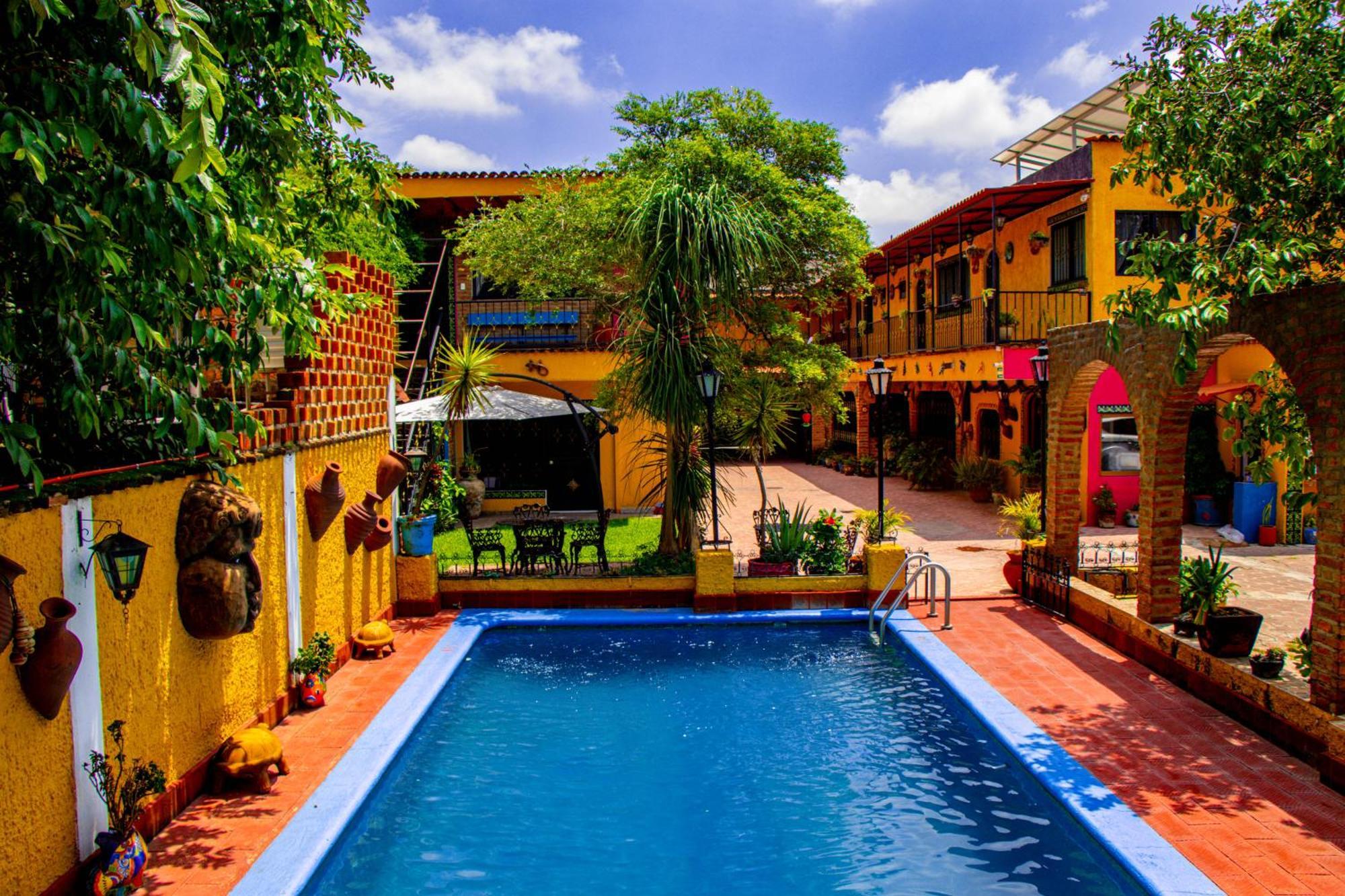 Posada Margaritas Tlaquepaque Exterior foto